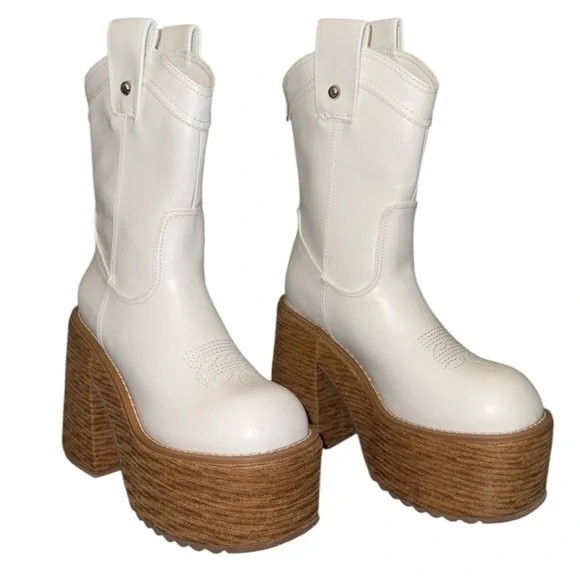 dELiA*s by Dolls Kill Embroidered Platform White Cowboy Boots - Picture 6 of 6